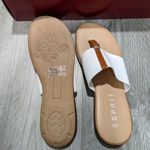 New in box size 6 sandals